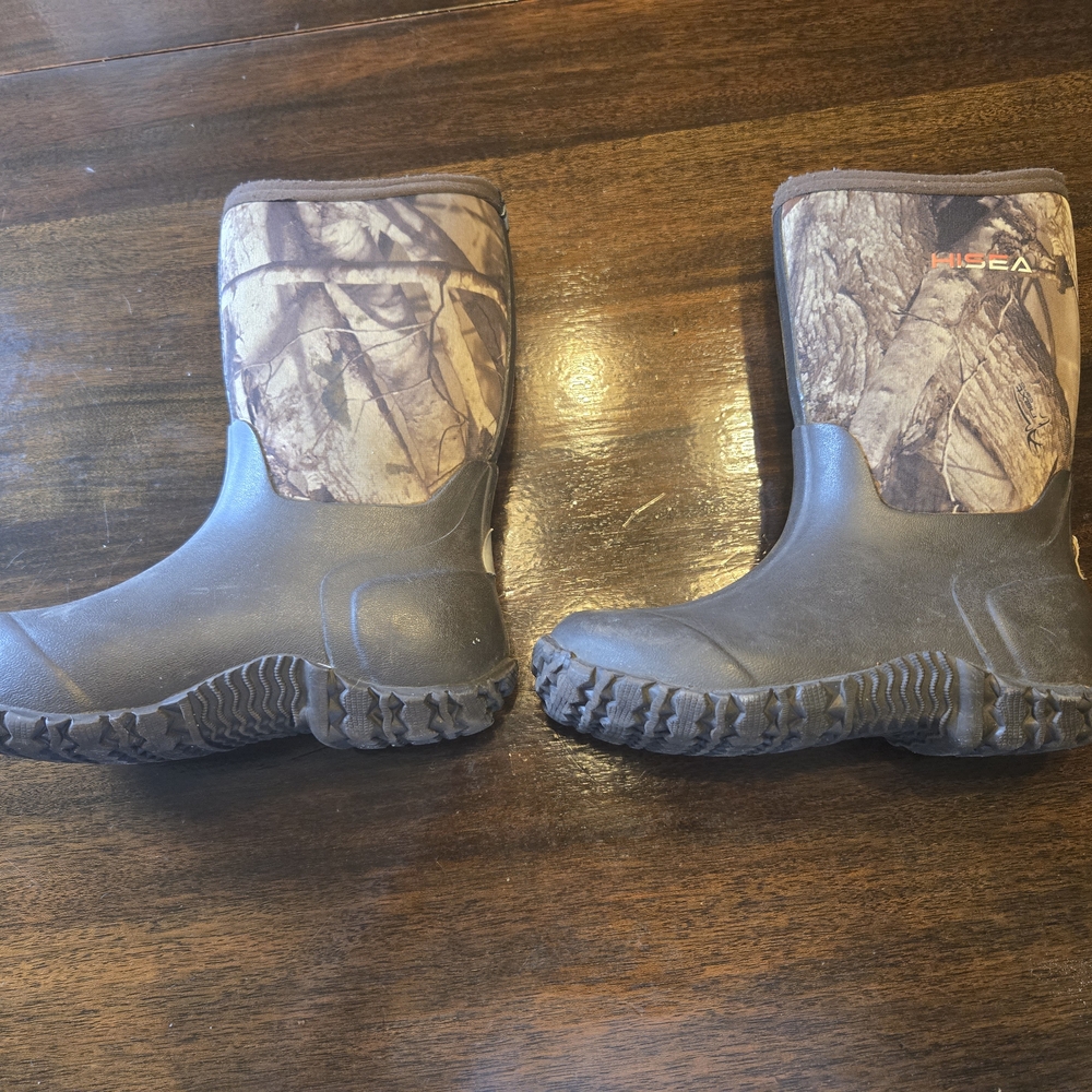Kids Camo Boots